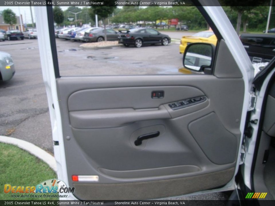 Door Panel of 2005 Chevrolet Tahoe LS 4x4 Photo #15