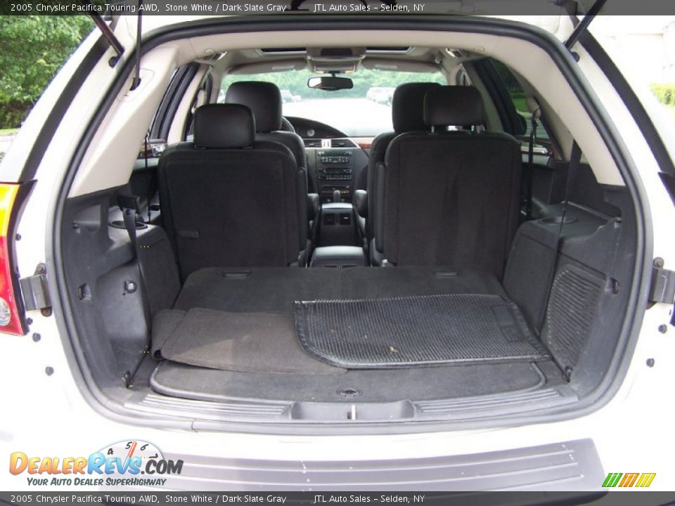2005 Chrysler Pacifica Touring AWD Trunk Photo #8