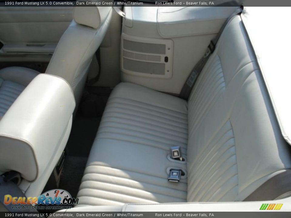 White/Titanium Interior - 1991 Ford Mustang LX 5.0 Convertible Photo #16