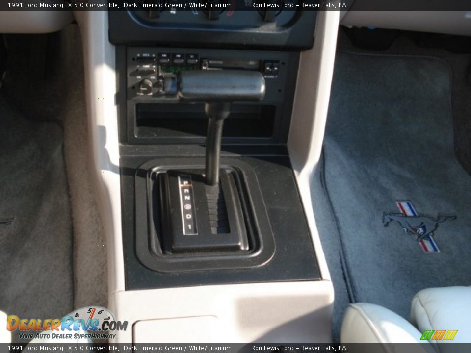 1991 Ford Mustang LX 5.0 Convertible Shifter Photo #22