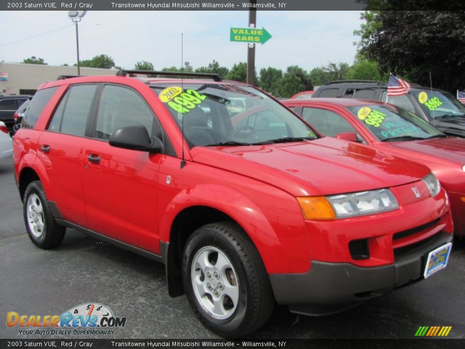 Front 3/4 View of 2003 Saturn VUE  Photo #1