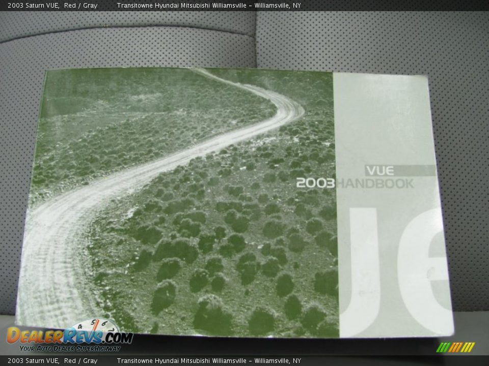 2003 Saturn VUE Red / Gray Photo #3