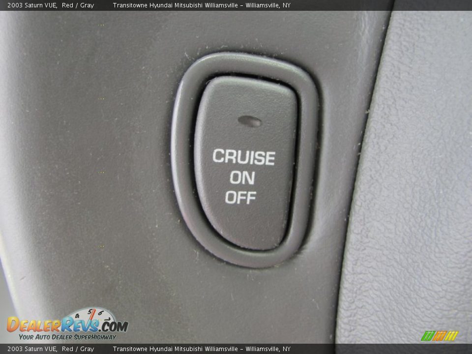 2003 Saturn VUE Red / Gray Photo #7