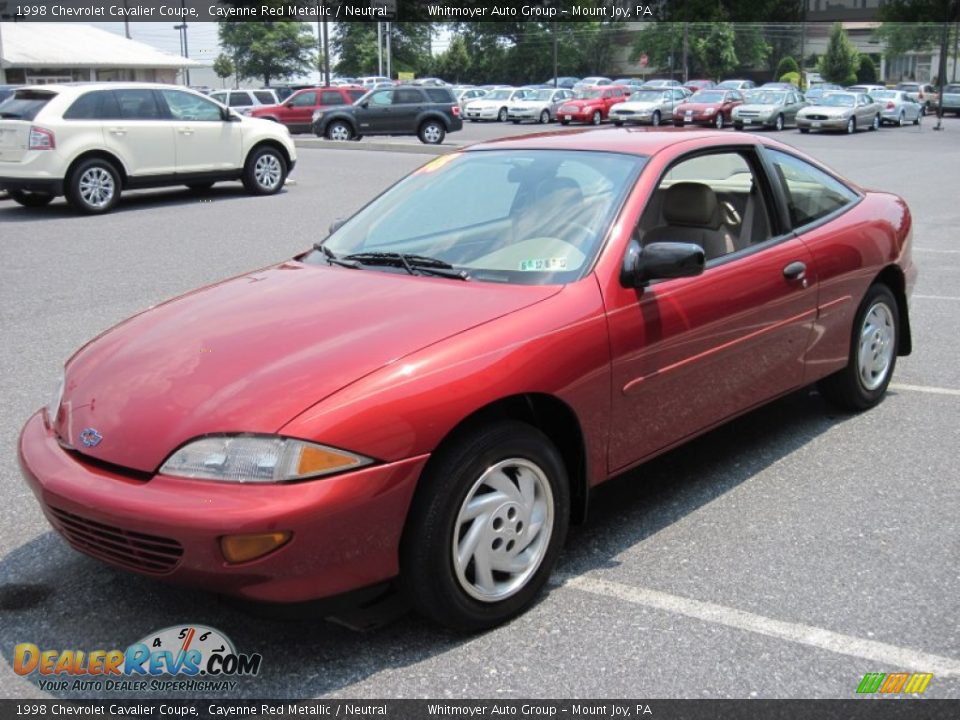 Front 3/4 View of 1998 Chevrolet Cavalier Coupe Photo #3