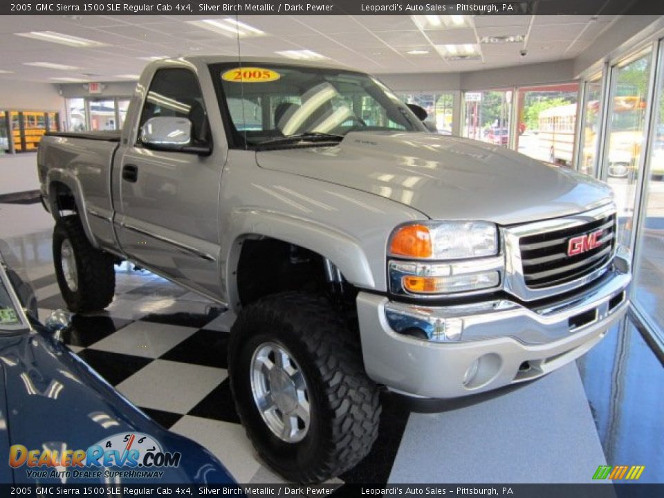 2005 GMC Sierra 1500 SLE Regular Cab 4x4 Silver Birch Metallic / Dark Pewter Photo #1