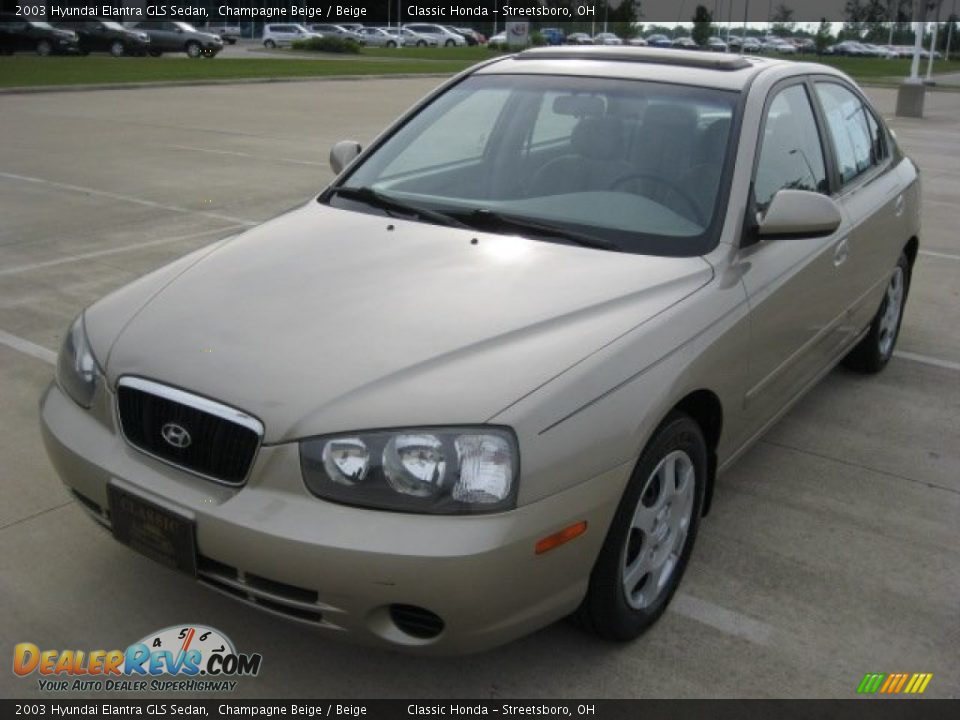 2003 Hyundai Elantra GLS Sedan Champagne Beige / Beige Photo #2