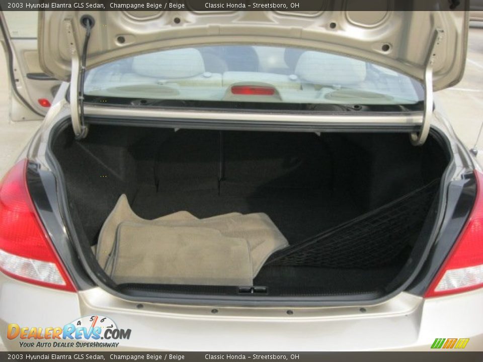 2003 Hyundai Elantra GLS Sedan Champagne Beige / Beige Photo #11