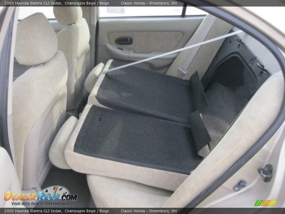 2003 Hyundai Elantra GLS Sedan Champagne Beige / Beige Photo #14