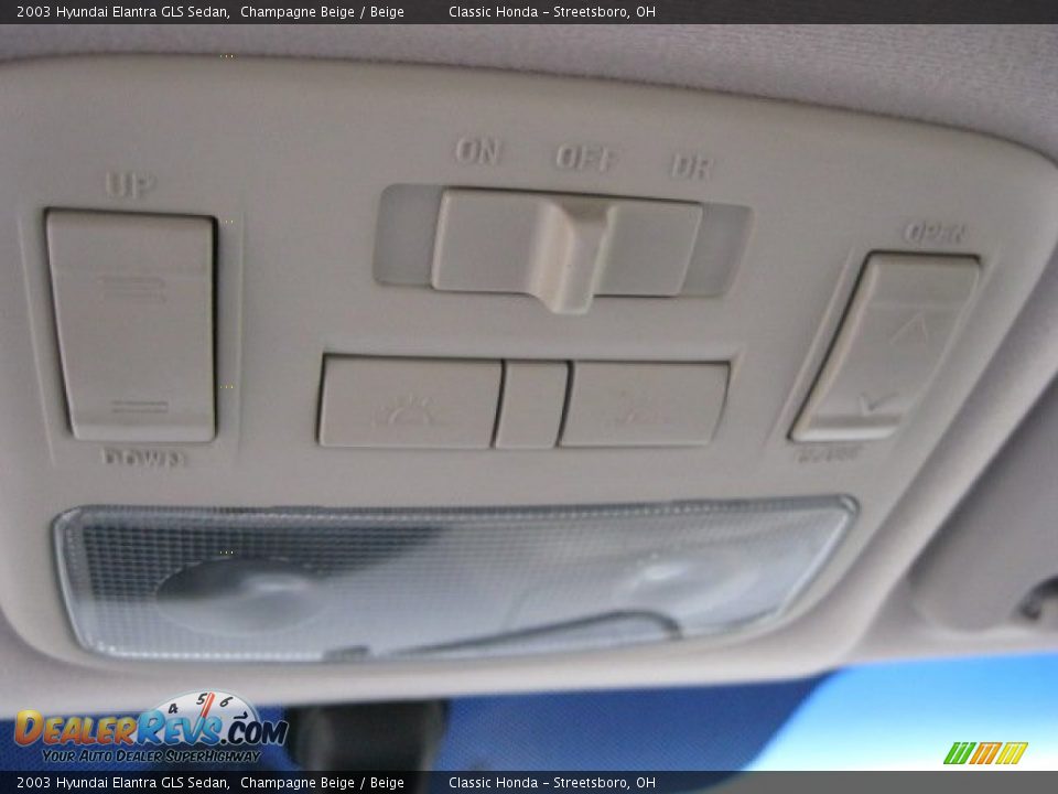 2003 Hyundai Elantra GLS Sedan Champagne Beige / Beige Photo #25