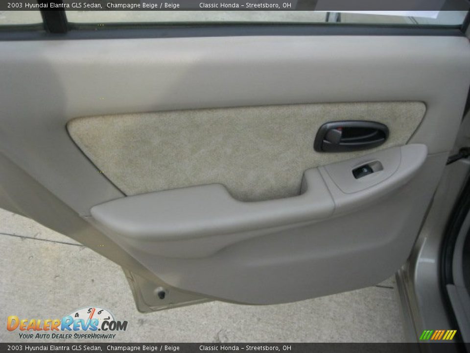 2003 Hyundai Elantra GLS Sedan Champagne Beige / Beige Photo #27