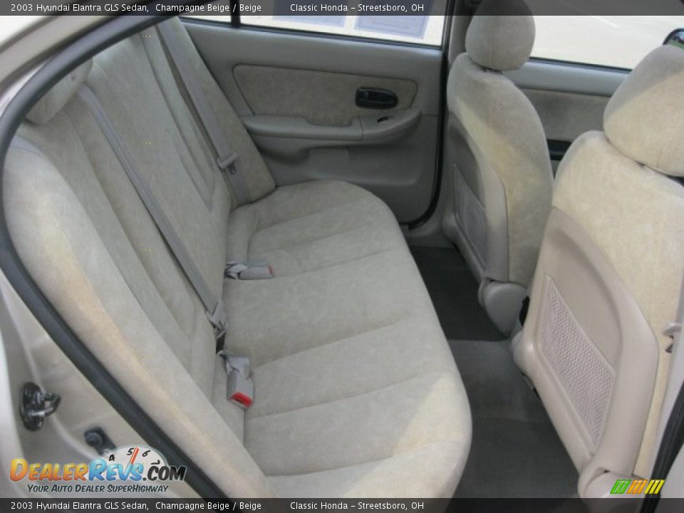 2003 Hyundai Elantra GLS Sedan Champagne Beige / Beige Photo #29