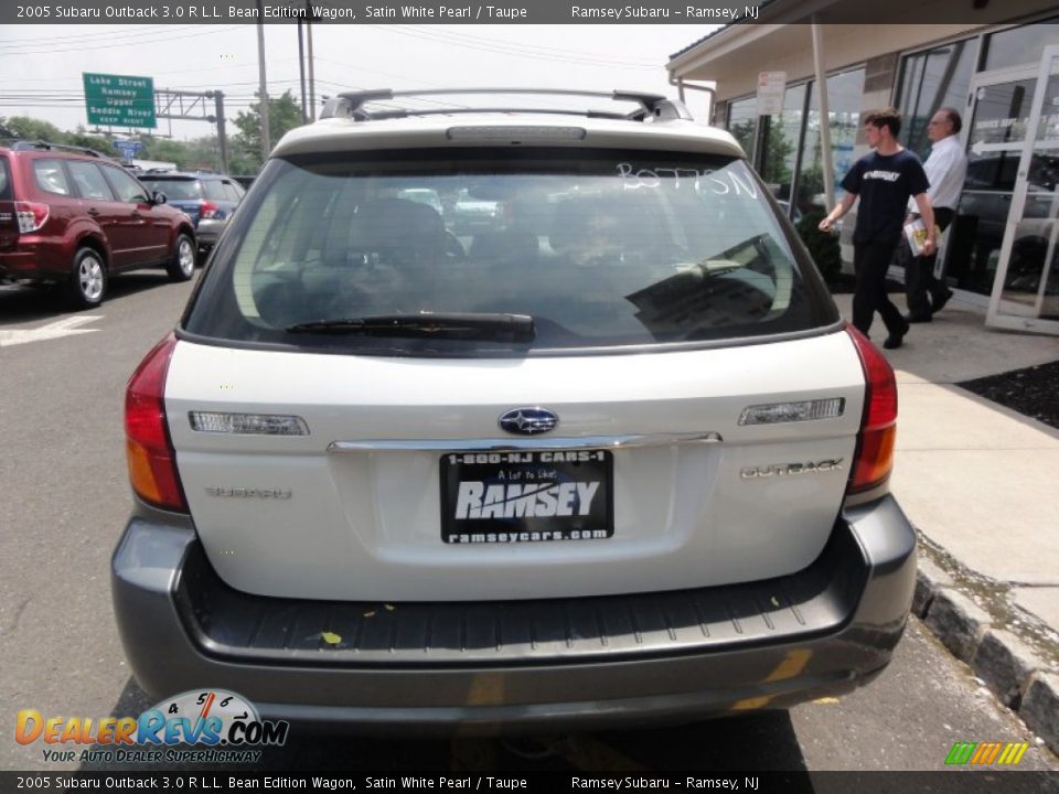 2005 Subaru Outback 3.0 R L.L. Bean Edition Wagon Satin White Pearl / Taupe Photo #8