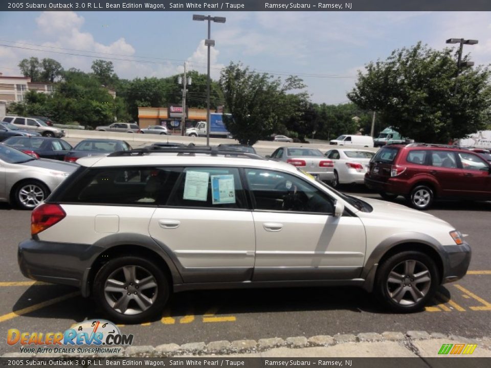 2005 Subaru Outback 3.0 R L.L. Bean Edition Wagon Satin White Pearl / Taupe Photo #12