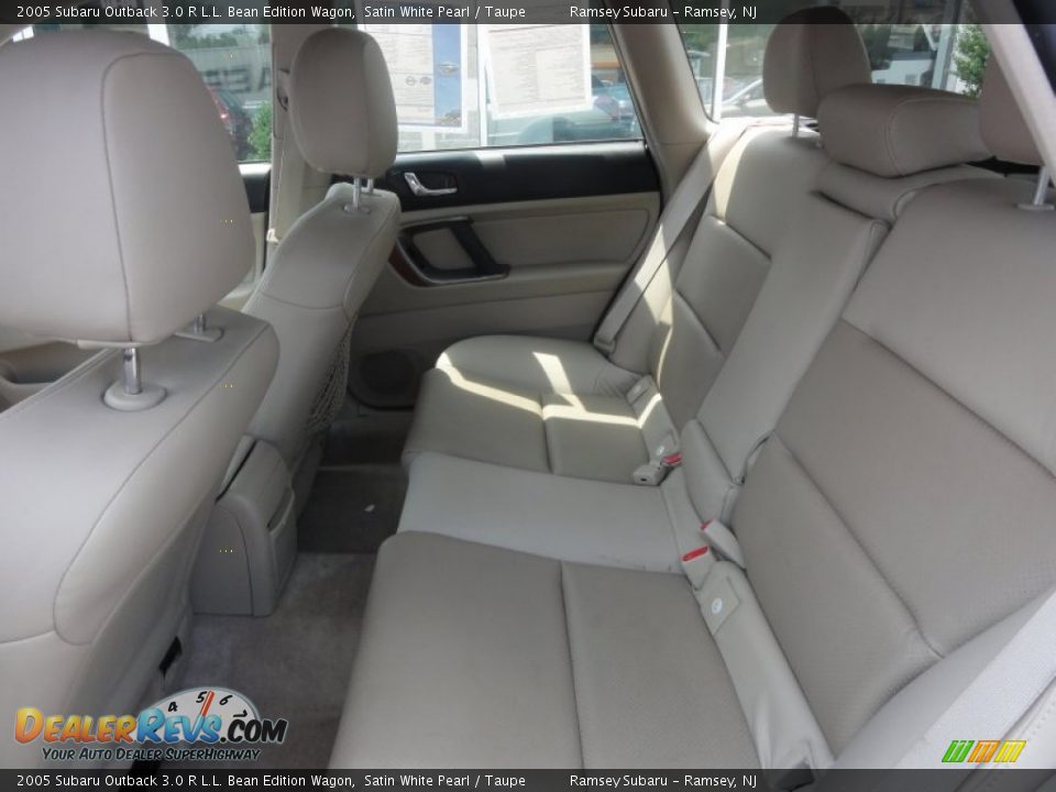 Taupe Interior - 2005 Subaru Outback 3.0 R L.L. Bean Edition Wagon Photo #21
