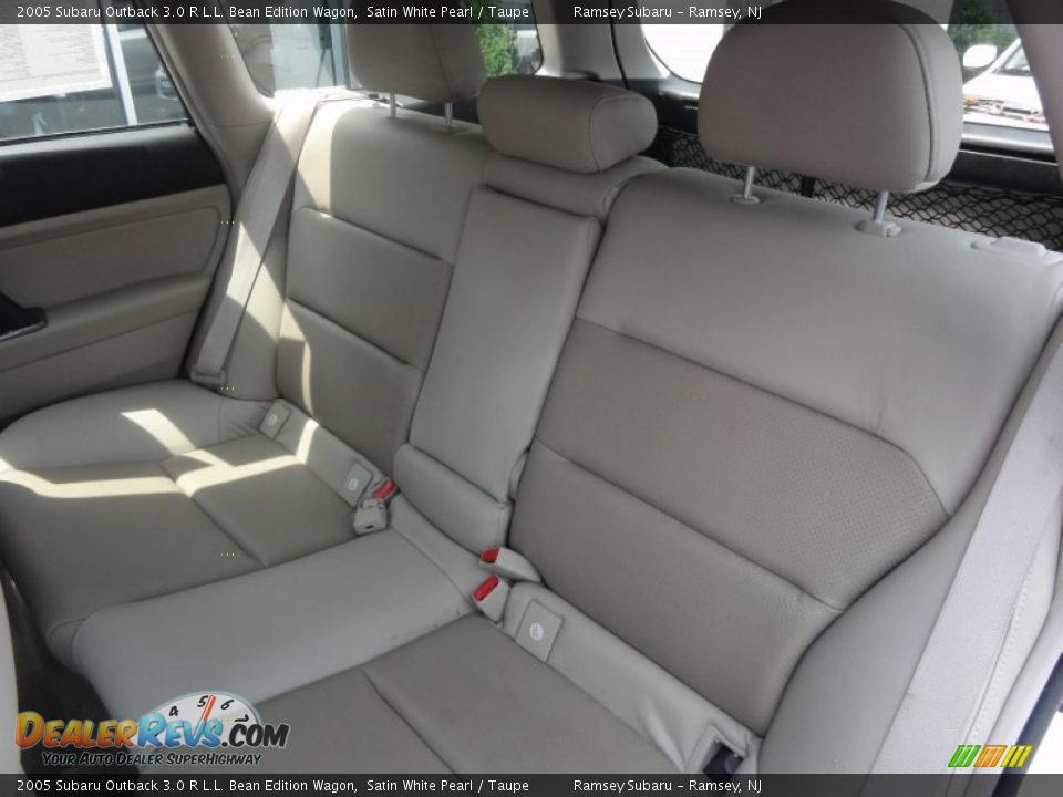 Taupe Interior - 2005 Subaru Outback 3.0 R L.L. Bean Edition Wagon Photo #22