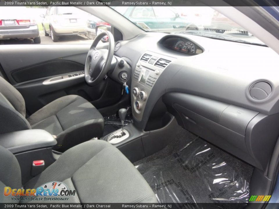 2009 Toyota Yaris Sedan Pacific Blue Metallic / Dark Charcoal Photo #23