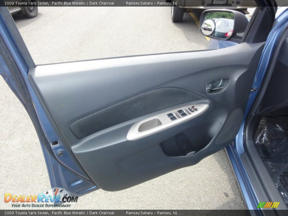 2009 Toyota Yaris Sedan Pacific Blue Metallic / Dark Charcoal Photo #30