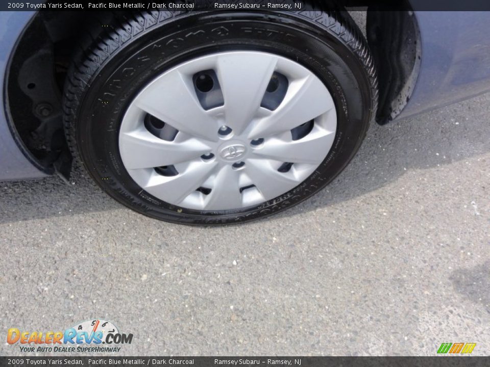 2009 Toyota Yaris Sedan Pacific Blue Metallic / Dark Charcoal Photo #36