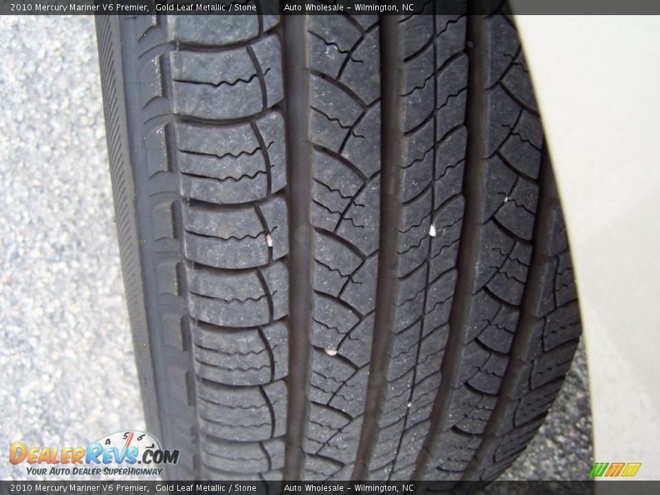 2010 Mercury Mariner V6 Premier Gold Leaf Metallic / Stone Photo #5