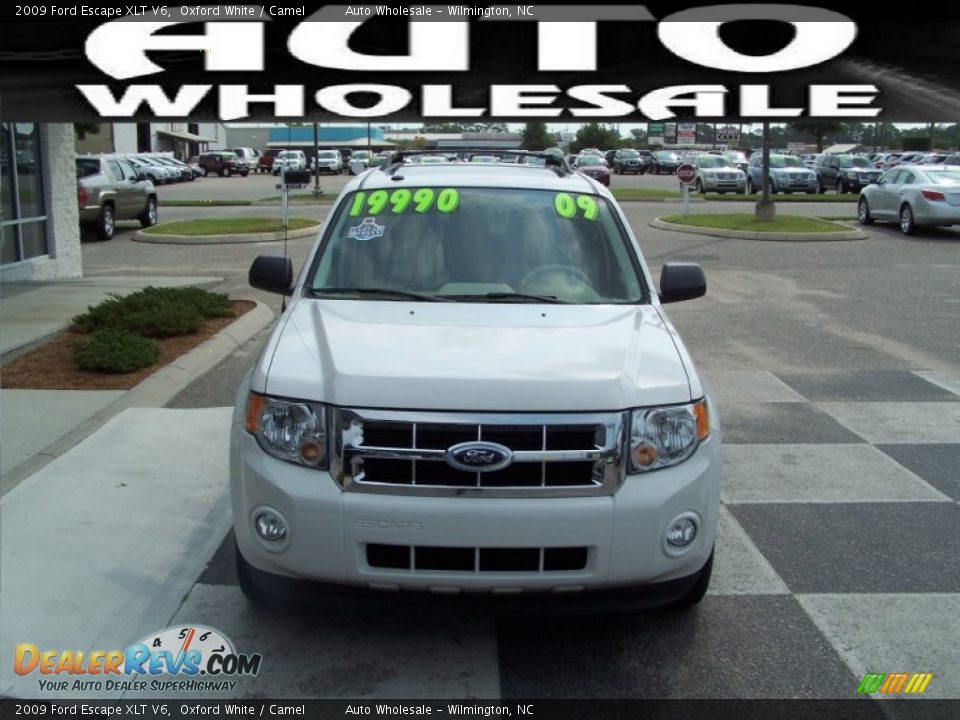 2009 Ford Escape XLT V6 Oxford White / Camel Photo #2