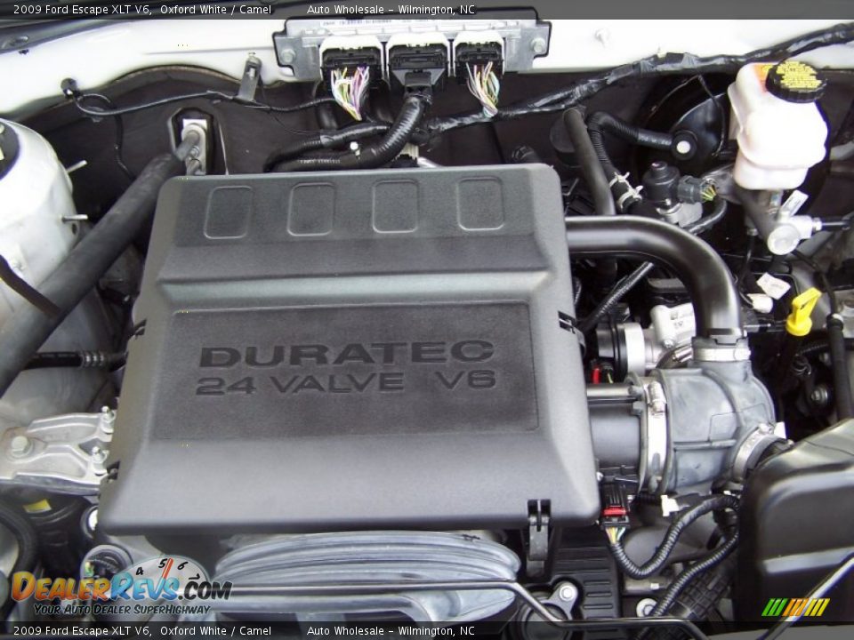 2009 Ford Escape XLT V6 Oxford White / Camel Photo #6