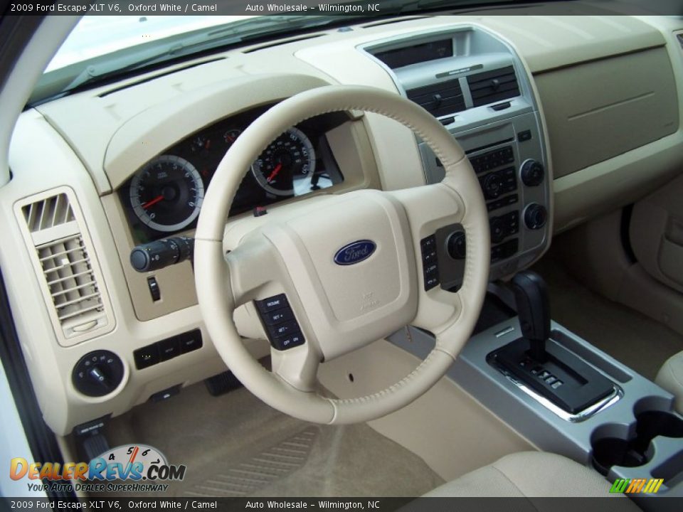2009 Ford Escape XLT V6 Oxford White / Camel Photo #9