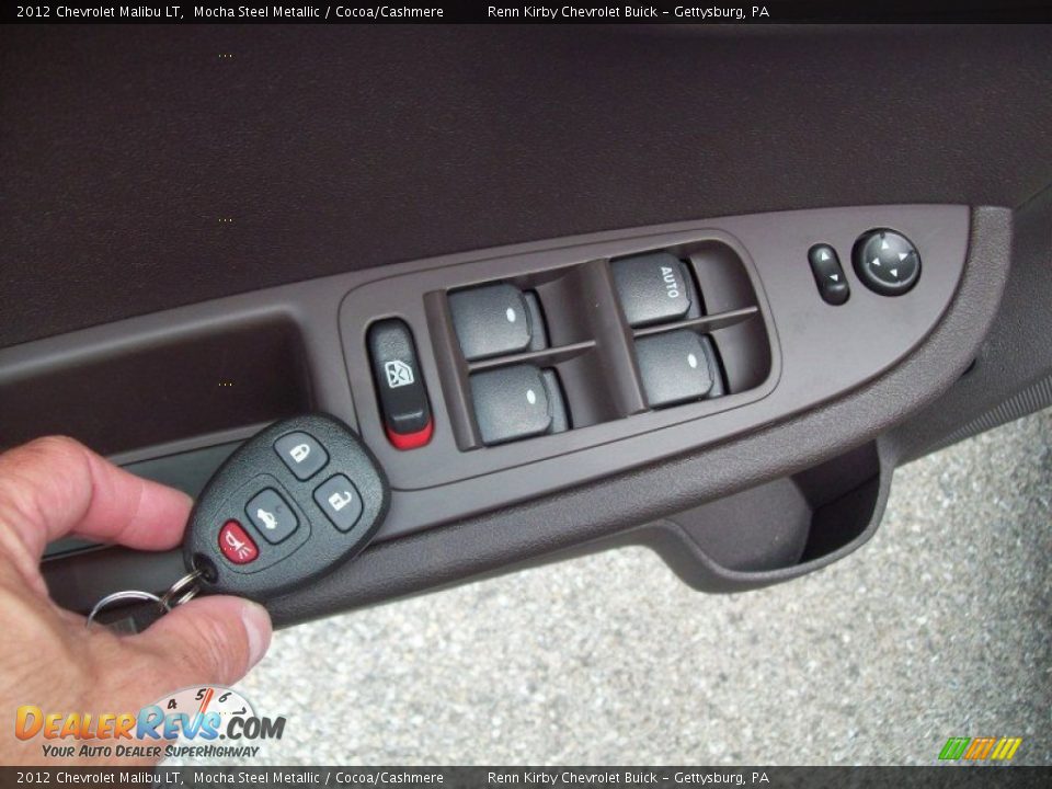 Controls of 2012 Chevrolet Malibu LT Photo #6