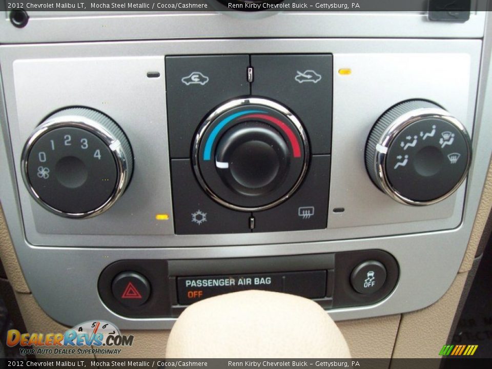 Controls of 2012 Chevrolet Malibu LT Photo #22