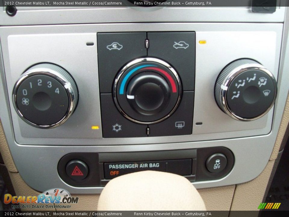 Controls of 2012 Chevrolet Malibu LT Photo #22