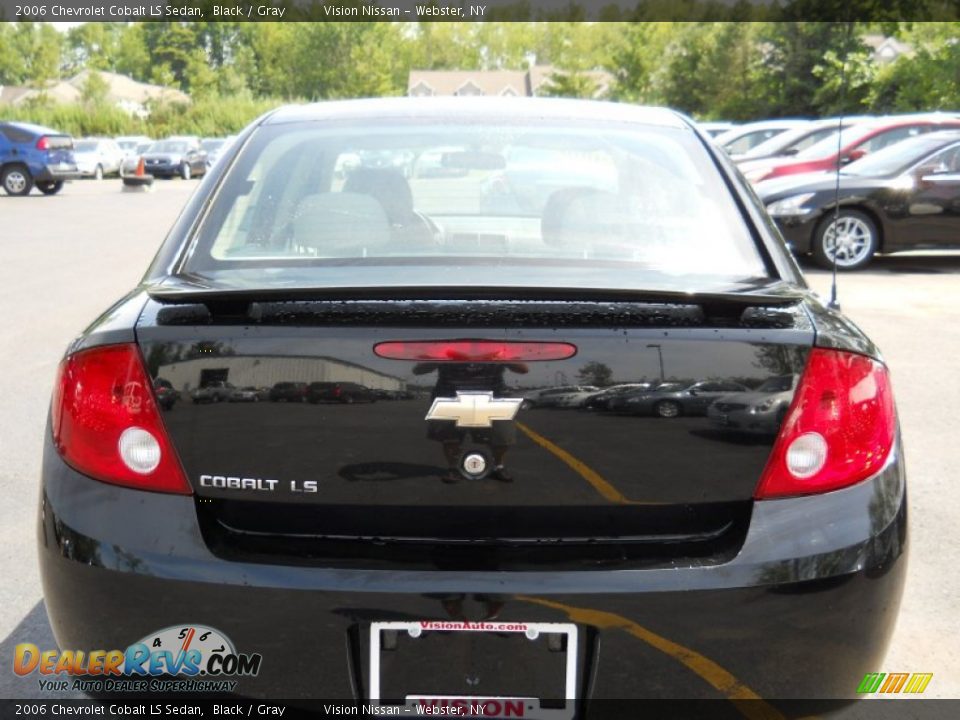 2006 Chevrolet Cobalt LS Sedan Black / Gray Photo #14