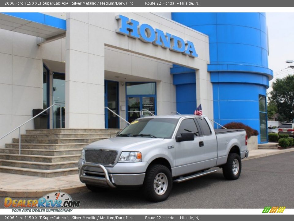 2006 Ford F150 XLT SuperCab 4x4 Silver Metallic / Medium/Dark Flint Photo #1