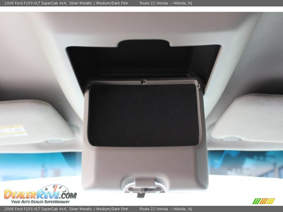 2006 Ford F150 XLT SuperCab 4x4 Silver Metallic / Medium/Dark Flint Photo #14