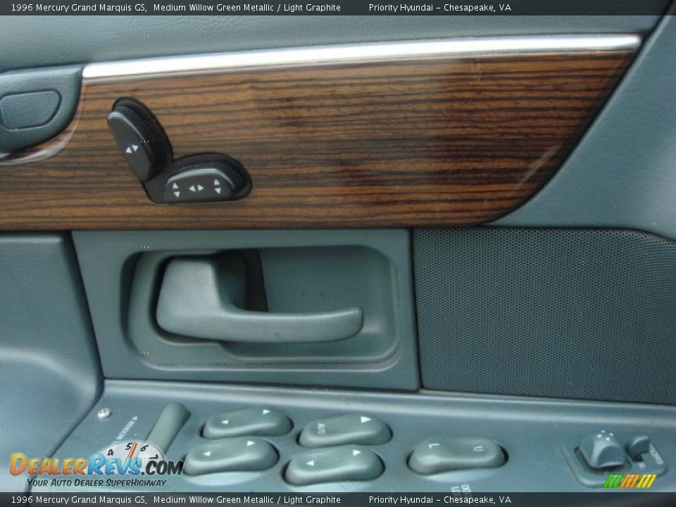 1996 Mercury Grand Marquis GS Medium Willow Green Metallic / Light Graphite Photo #10