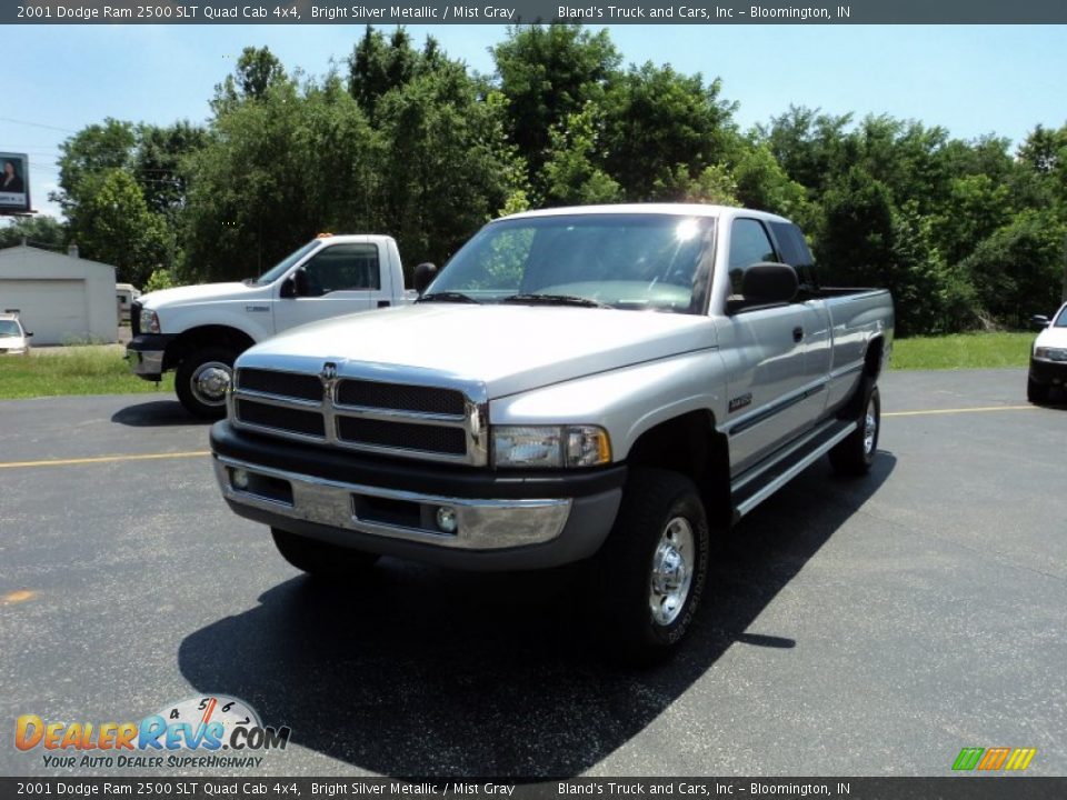 2001 Dodge Ram 2500 SLT Quad Cab 4x4 Bright Silver Metallic / Mist Gray Photo #2