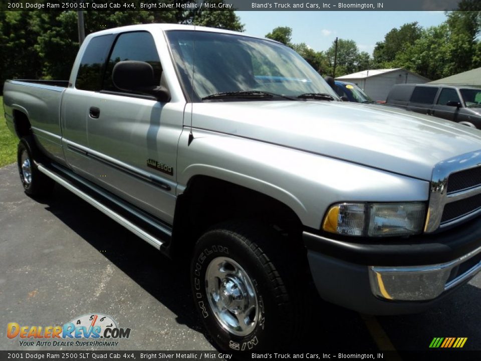 2001 Dodge Ram 2500 SLT Quad Cab 4x4 Bright Silver Metallic / Mist Gray Photo #20