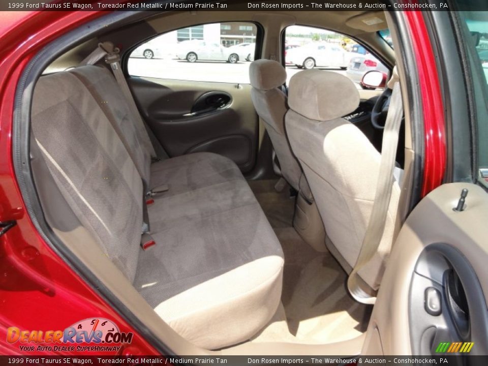 1999 Ford Taurus SE Wagon Toreador Red Metallic / Medium Prairie Tan Photo #23