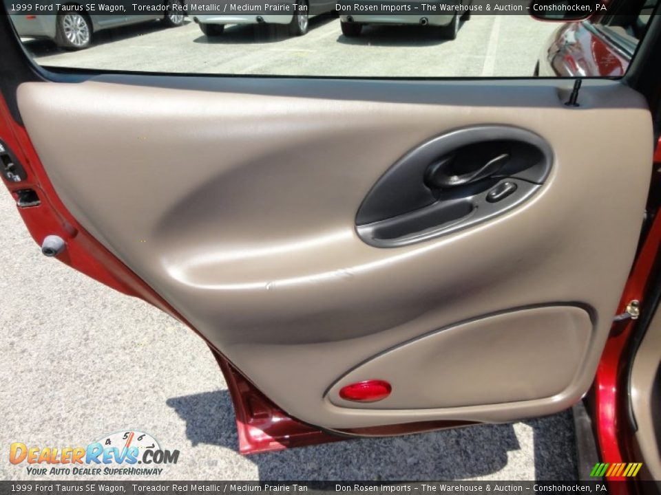 1999 Ford Taurus SE Wagon Toreador Red Metallic / Medium Prairie Tan Photo #26