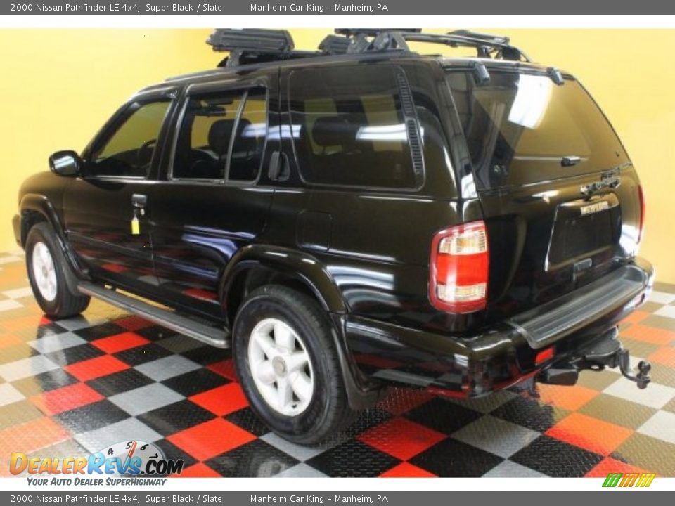 2000 Nissan Pathfinder LE 4x4 Super Black / Slate Photo #3