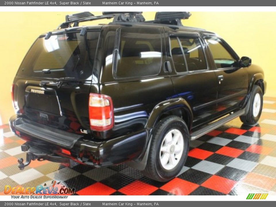 2000 Nissan Pathfinder LE 4x4 Super Black / Slate Photo #4