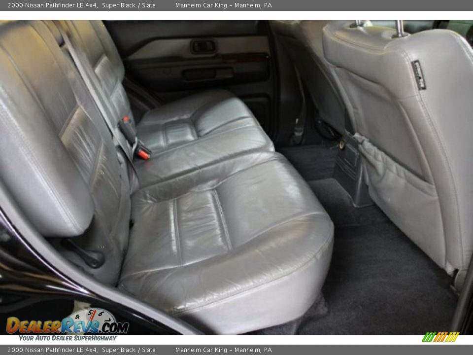 2000 Nissan Pathfinder LE 4x4 Super Black / Slate Photo #14
