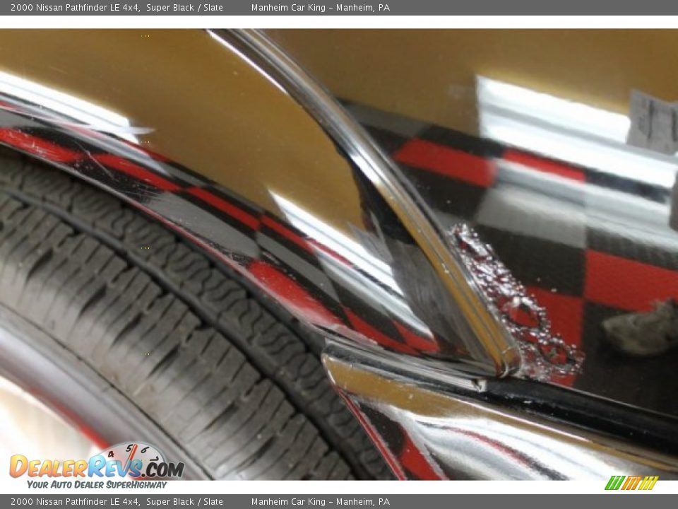 2000 Nissan Pathfinder LE 4x4 Super Black / Slate Photo #24