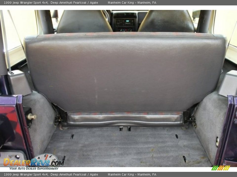 1999 Jeep Wrangler Sport 4x4 Deep Amethyst Pearlcoat / Agate Photo #9