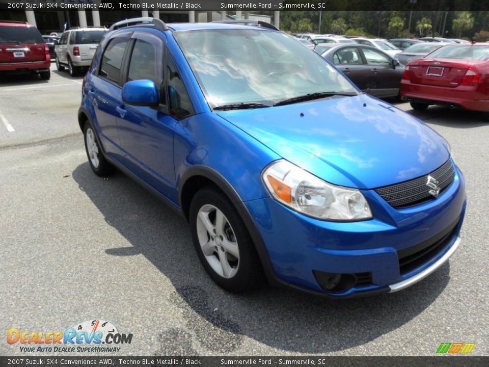Front 3/4 View of 2007 Suzuki SX4 Convenience AWD Photo #1