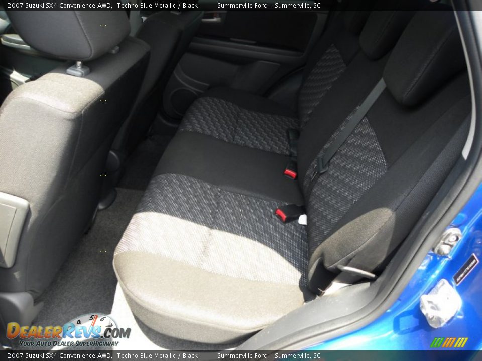 2007 Suzuki SX4 Convenience AWD Techno Blue Metallic / Black Photo #6