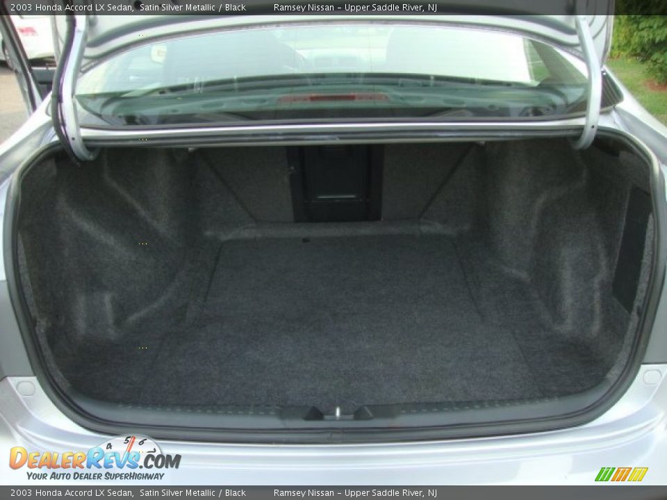 2003 Honda Accord LX Sedan Satin Silver Metallic / Black Photo #18
