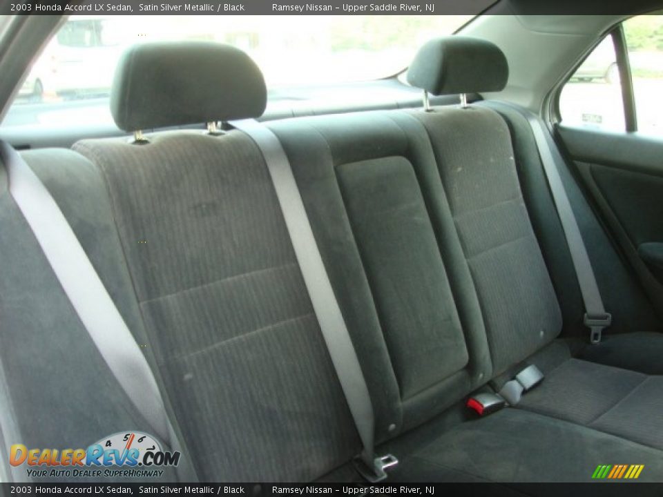 2003 Honda Accord LX Sedan Satin Silver Metallic / Black Photo #20