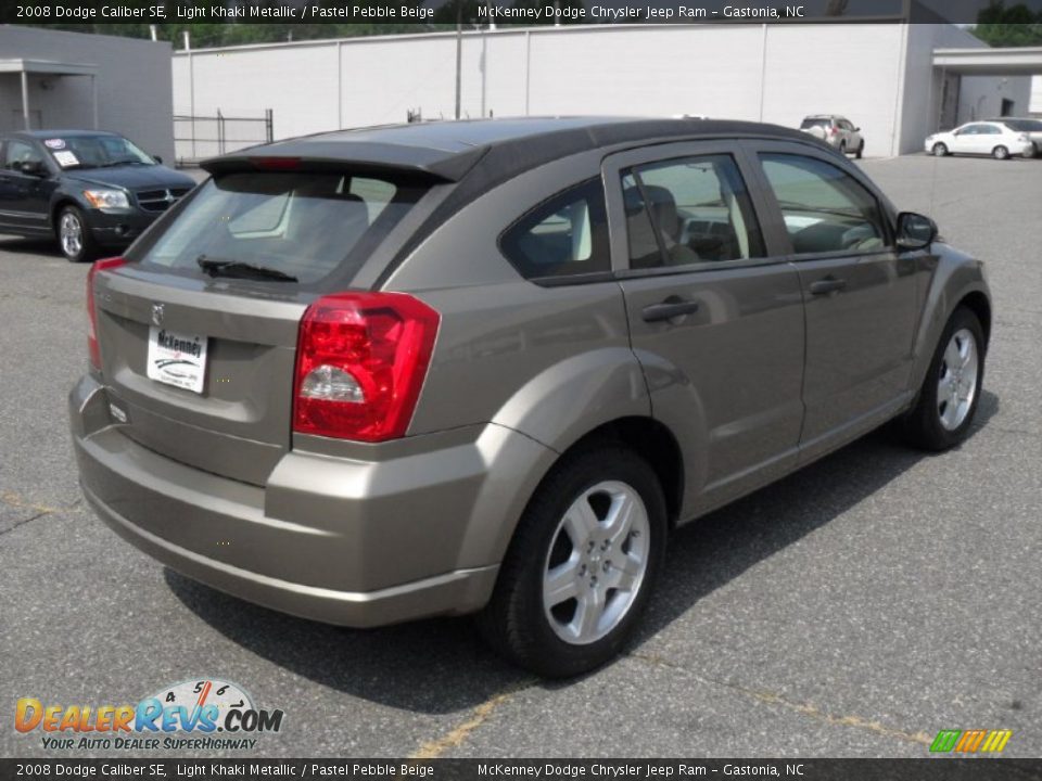 2008 Dodge Caliber SE Light Khaki Metallic / Pastel Pebble Beige Photo #4