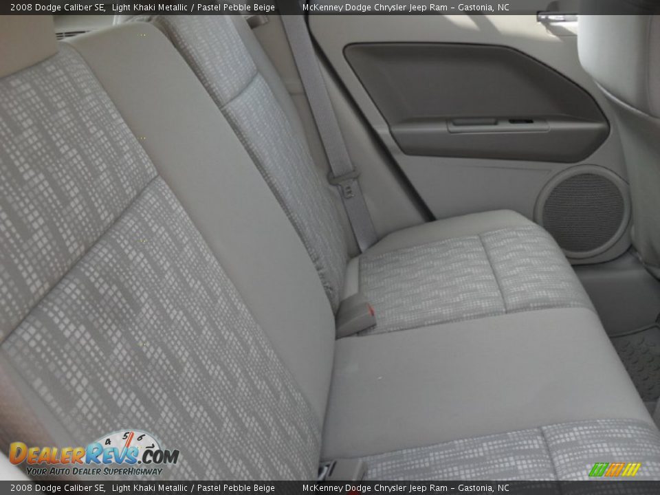 2008 Dodge Caliber SE Light Khaki Metallic / Pastel Pebble Beige Photo #18