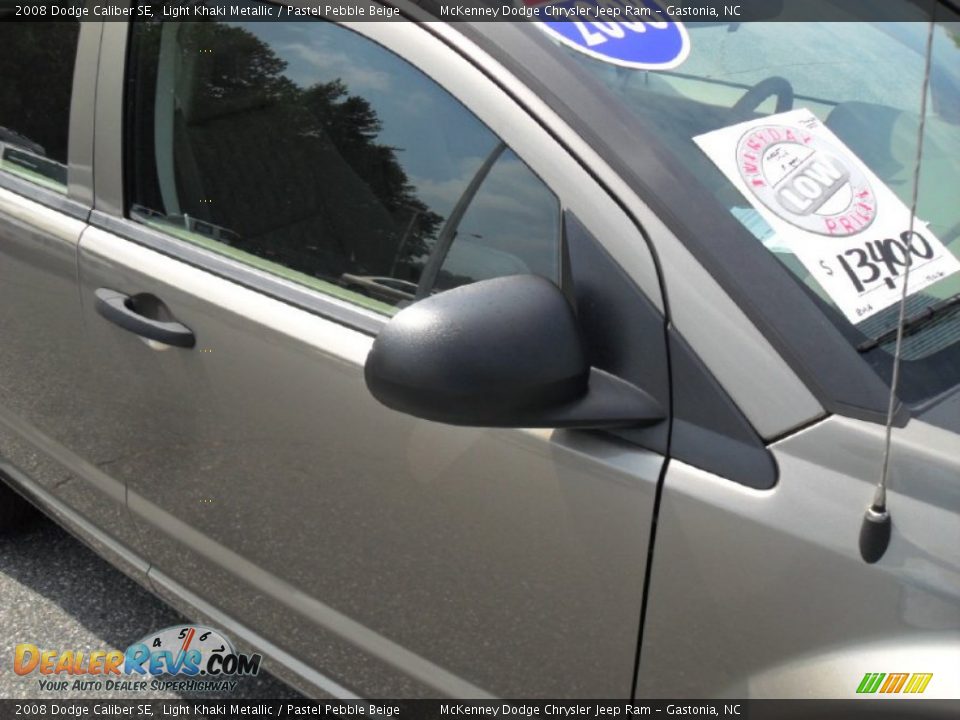 2008 Dodge Caliber SE Light Khaki Metallic / Pastel Pebble Beige Photo #22