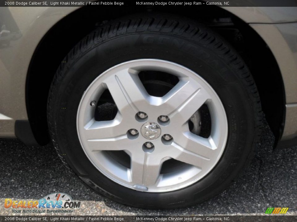 2008 Dodge Caliber SE Light Khaki Metallic / Pastel Pebble Beige Photo #23